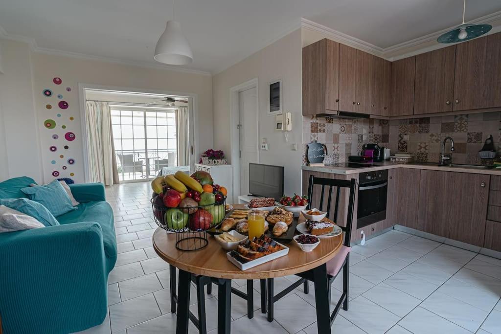 Sea View Apartment "Elise" Loutraki  Ngoại thất bức ảnh