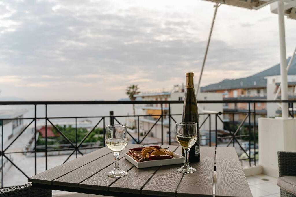 Sea View Apartment "Elise" Loutraki  Ngoại thất bức ảnh